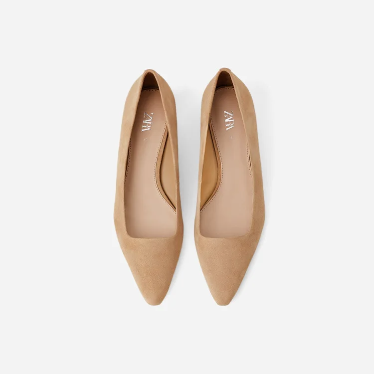 Женская обувь новинка весны 2019 с закрытым носком на низком каблуке абрикосового