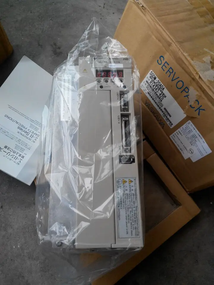 Yaskawa Серводвигатель sgdm-20ada sgmgh-20aca61 2 кВт