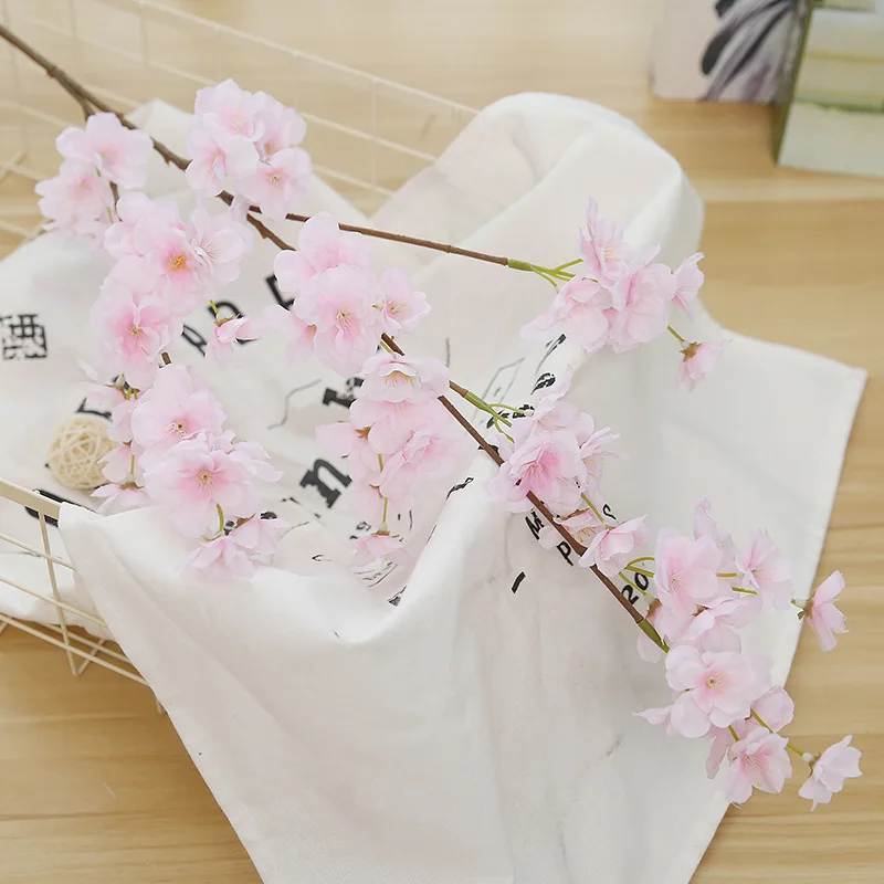 Розовый High-end romantic artificial cherry blossoms fake silk flower home wedding DIY decorative flower wall flower arrangement - Цвет: Розовый