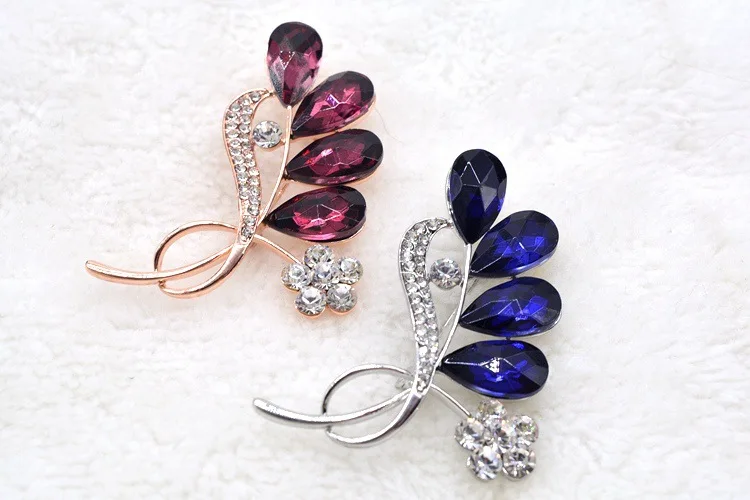 Женская Брошь бутон с кристаллами от Swarovski 2 цвета|Броши| |
