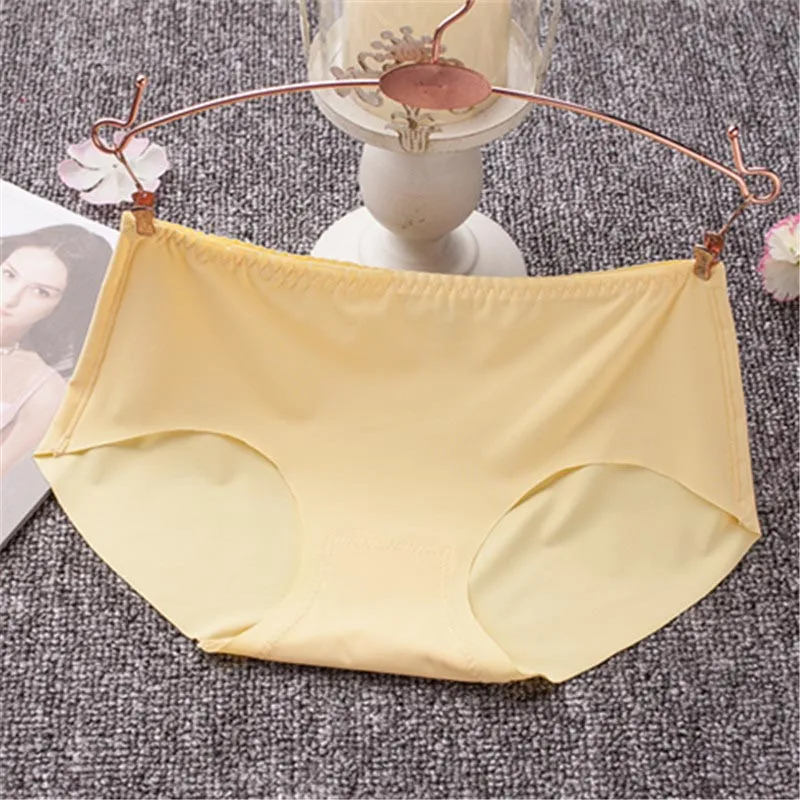 

2018 NEW Hot Sale Seamless Briefs Everyday Underwear Women Panties Traceless Raw-cut Hipster Pink Briefs intimate