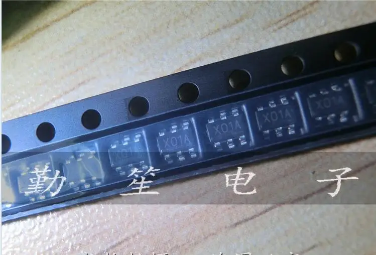 100% оригинал ADCS7476AIMFX ADCS7476AIMF X01A| |