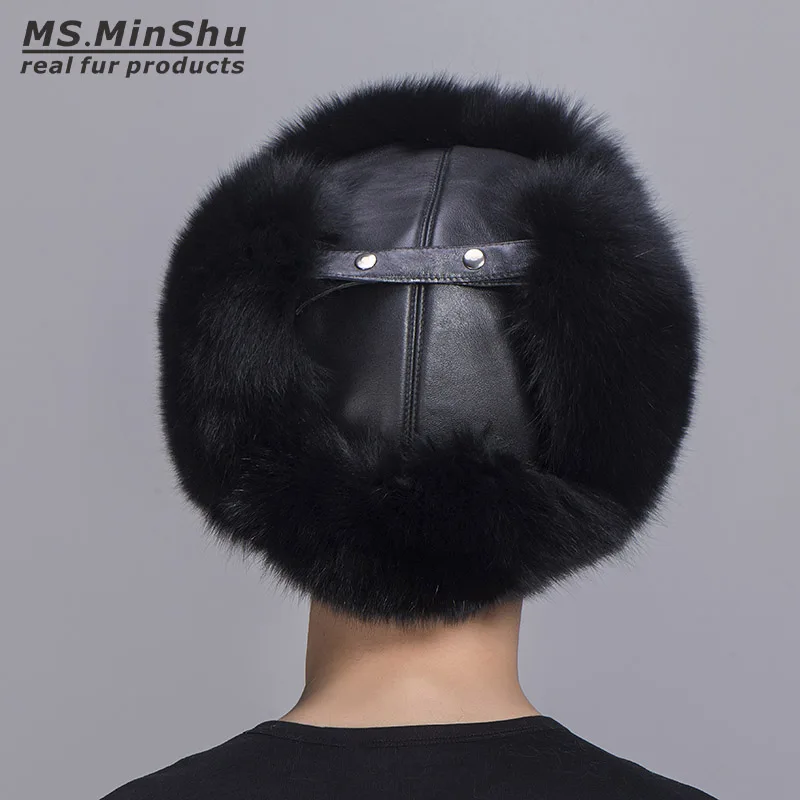 Русская меховая шапка из серебристого лисьего меха с наружной поверхностью