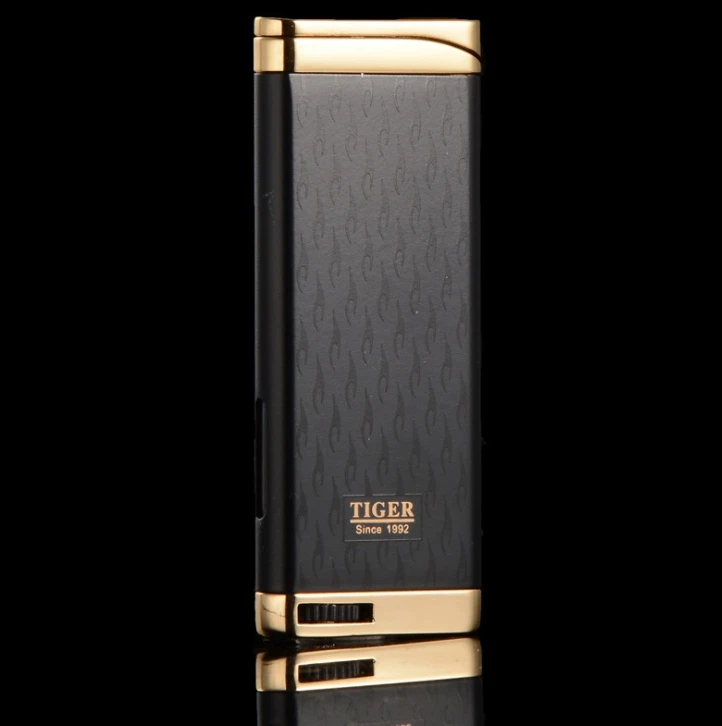 Металлическая газовая зажигалка ветрозащитная заправляемая Регулируемая