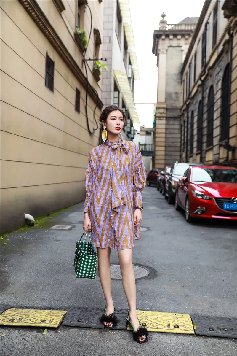 Original retro rhombus crash scarf collar shirt skirt light sleeve loose air thin dress big summer. |