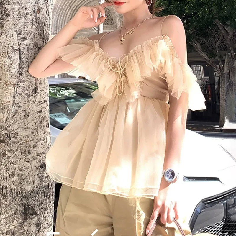 Женская блузка с открытыми плечами TWOTWINSTYLE летняя сетчатая бандажная v образным