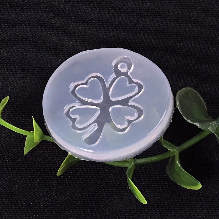 1PCS Four Leaf Clover Shape Silicone resin epoxy Mold Decoration pendant necklace with hole Craft tool mirror mold Transparent | Украшения