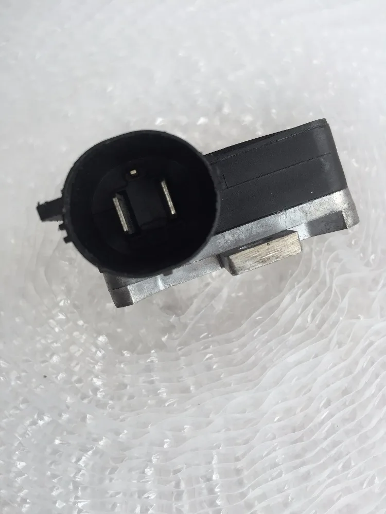 Бесплатная доставка двигатели для автомобиля вентилятор охлаждения реле VOLVO V40 S40