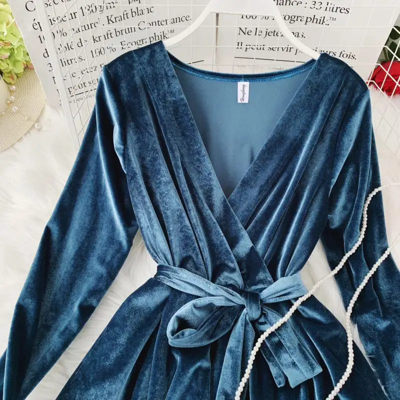 Robe femme hiver 2018 платья знаменитостей вечерние бархатные однотонные с v-образным