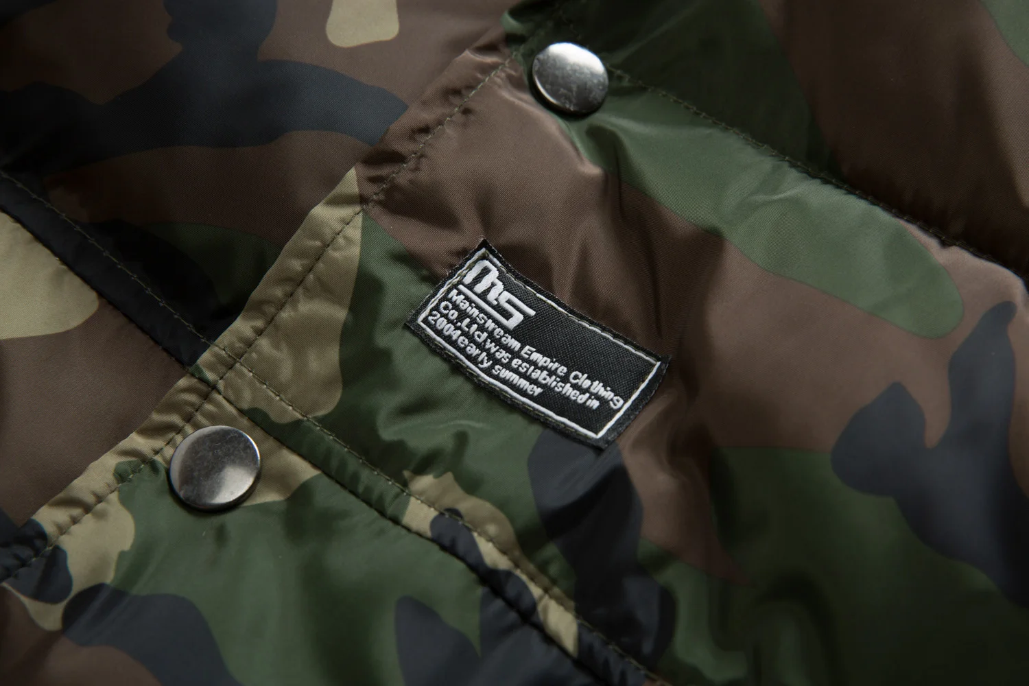 Жилет мужской новый стильный Осень зима 2019 теплая куртка без рукавов армейский