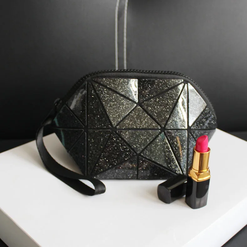 Модные Isey Miyake PU кожа косметичка Для женщин Макияж сумка-Органайзер Водонепроницаемый сумка для хранения сцепления Bolsa Neceser Maquillaje - Цвет: Black