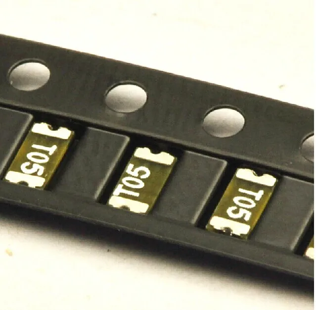 

200PCS/LOT 1206 SMD Resettable Fuses PPTC NSMD050 13V 0.5A