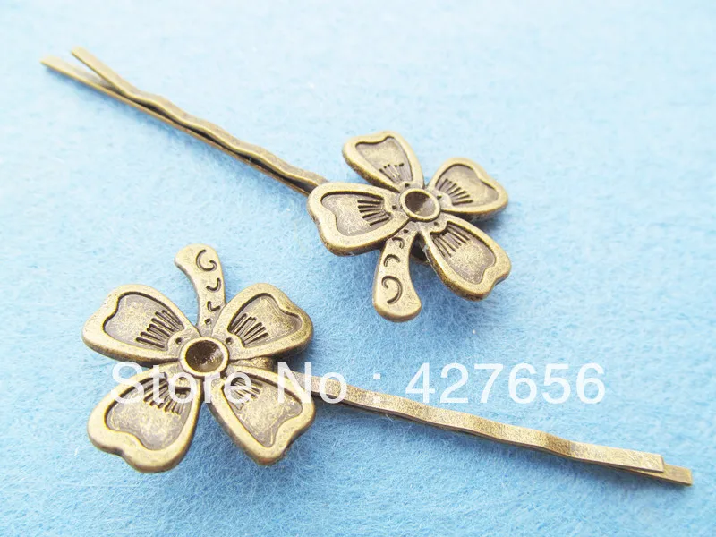 

2pcs good quality antique bronze four-leaved clover /Lucky Clover hairpin,pendant/hanging charm/finding,fit cabochon/ cameo