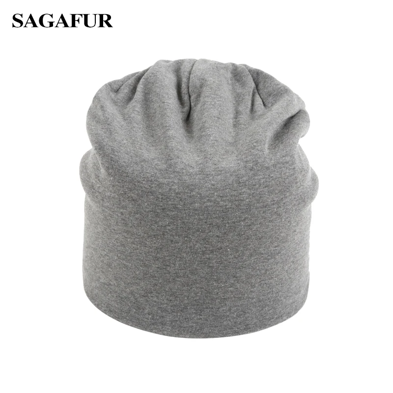 Женская вязаная шапка из мягкого хлопка одноцветная с черепами теплые зимние