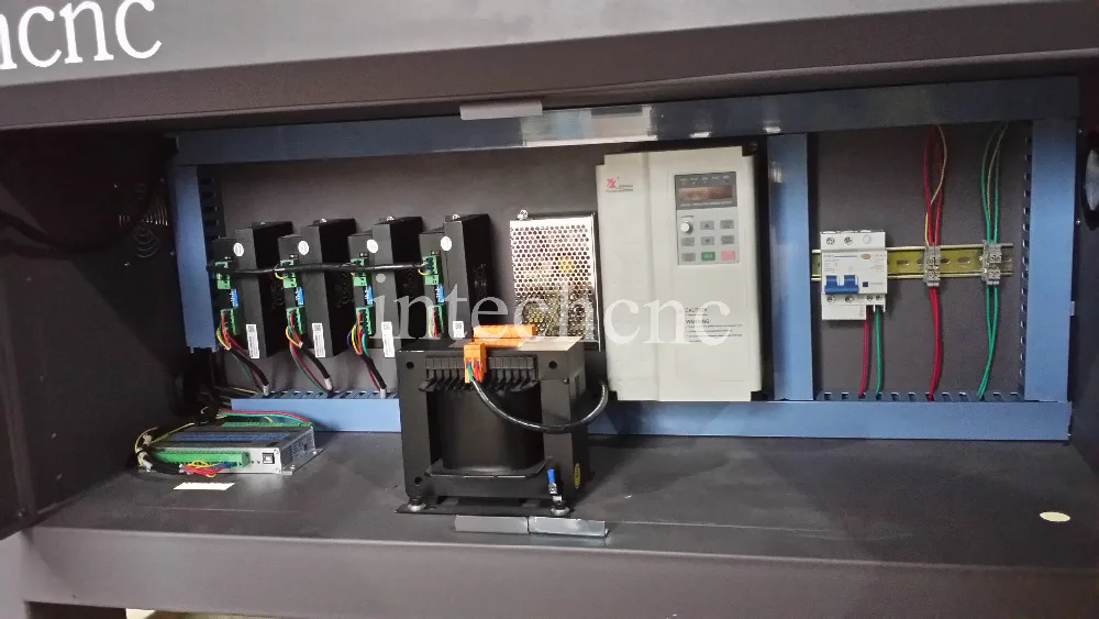 Фрезерный станок с ЧПУ и шпинделем воздушного охлаждения 1325 резьба мрамор гранит