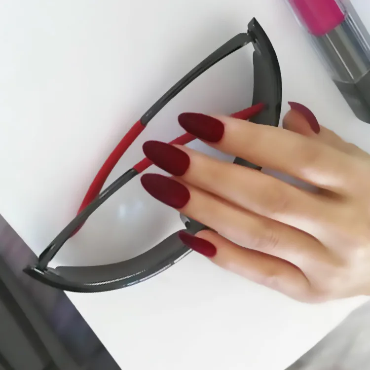 Горячая Распродажа 24 шт. матовые красные наклейки для накладных ногтей