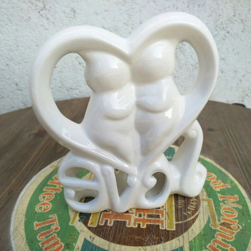 Creative Heart-shaped Ceramic Couple Pig Miniature Ornaments Wedding Gifts Europe Pigs Figurines Home Decoration Desktop Crafts | Дом и сад