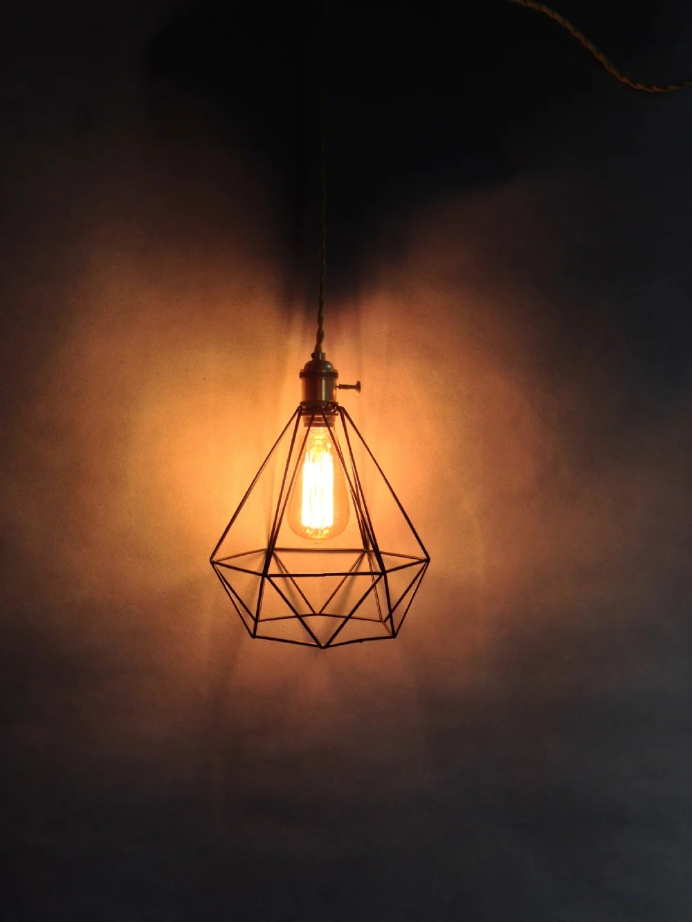 

Nordic brief modern American Diamond style iron cage black color E27 Pendant lamp Vintage Edison lamp
