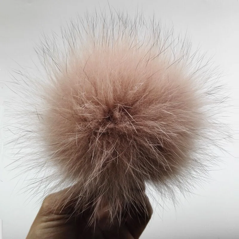 

Winter Real Raccoon Fur pompoms Fashion Fox Fur Pom pom Balls For Warm Knitted Beanies Skullies Caps Hats And Bags Keychain