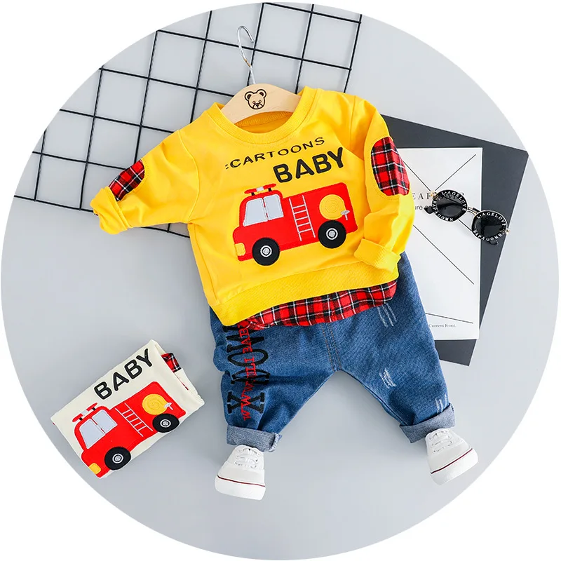 Firetruck Yellow На весну для маленьких мальчиков девочек Повседневная одежда с рисунками из мультфильмов: футболка и штаны 2 шт./компл., Одежда для младенцев, хлопковый Костюмы Модный комплект детской одежды в стиле человека-спортивный костюм - Цвет: Firetruck Yellow