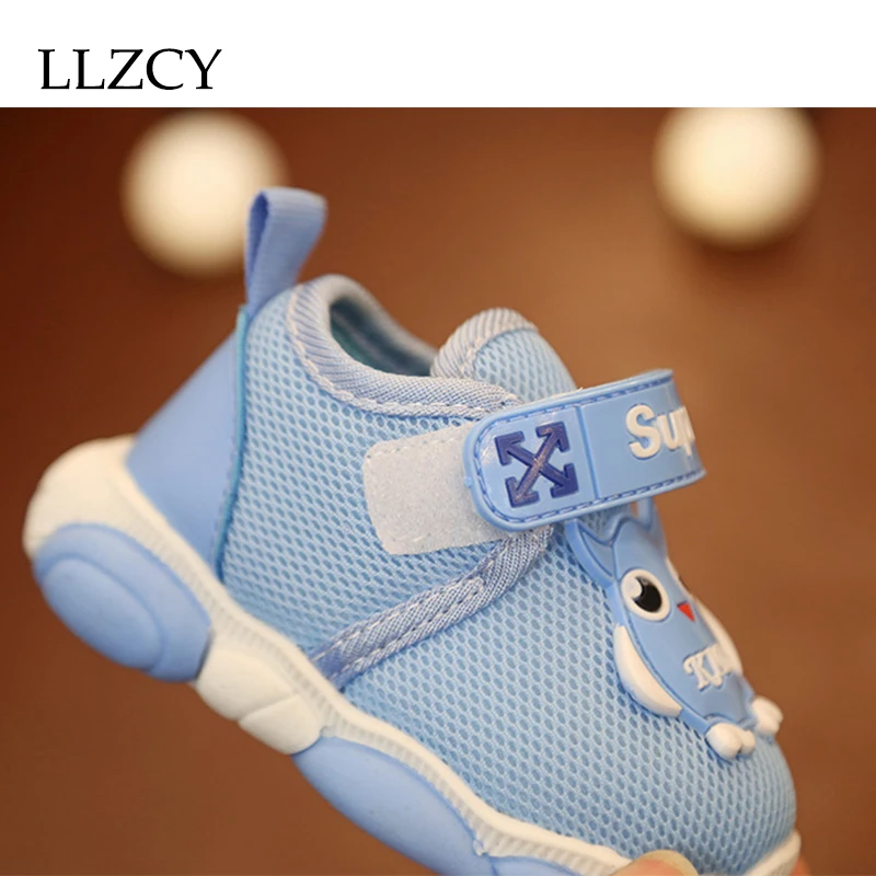 Новая детская обувь с героями мультфильмов Весенняя спортивная для мальчиков