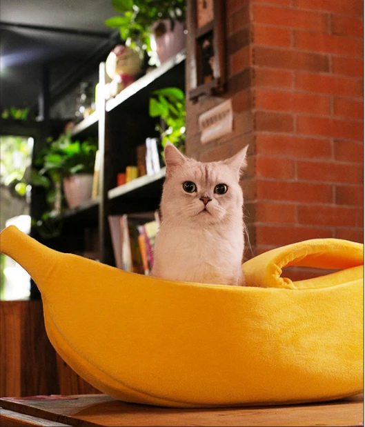 Small pet Cat Dog Bed House Banana model Soft Warm Velvet Nesting | Дом и сад