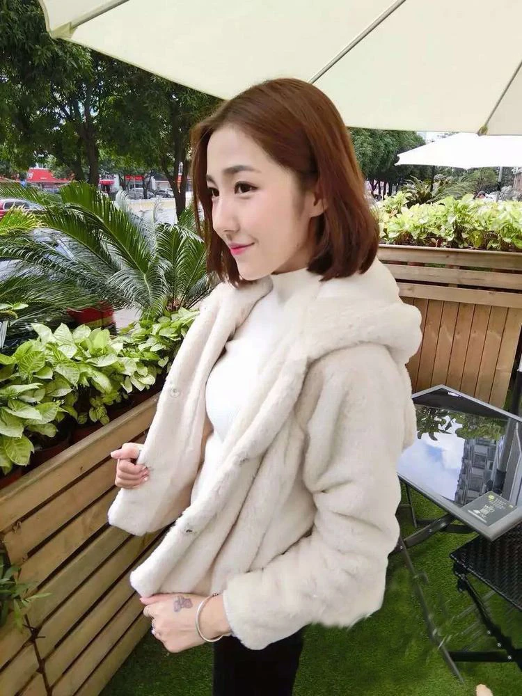 

Mother and Daughter Coat Family Look Pink Gray Rabbit Hoodies Family Matching Outfits Warm Autumn Winter Mom Girl Clothing