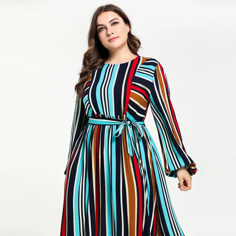 Женское длинное платье макси в разноцветную полоску с поясом фонариком Abaya