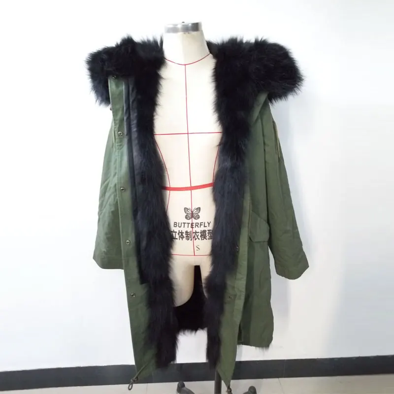 Женская парка с большим капюшоном Mrs fur style черная длинная лисьим мехом и из меха