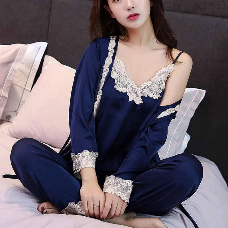 Прямая поставка летние пижамы три комплекта: пальто + топ брюки шелковые