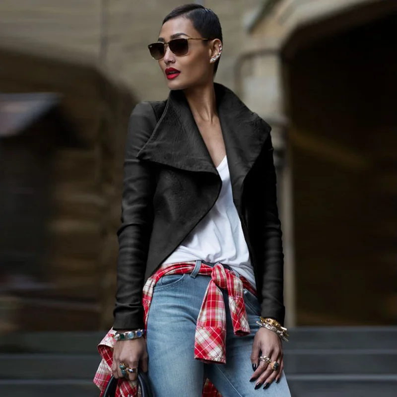 Женская мотоциклетная куртка на молнии черная и белая повседневная из