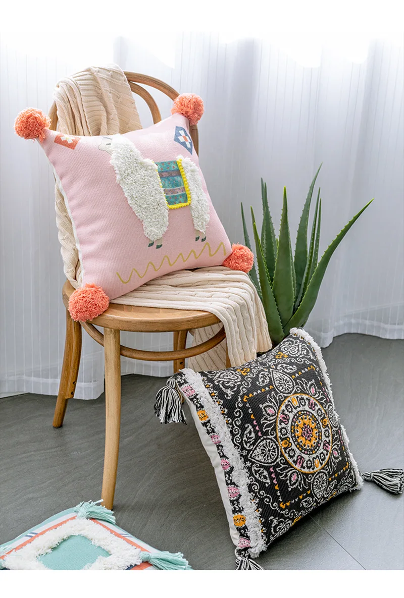 Cojines decorativos para sofa Morocco Геометрическая черно-белая пушистая наволочка с кисточкой Рождественский чехол для подушки