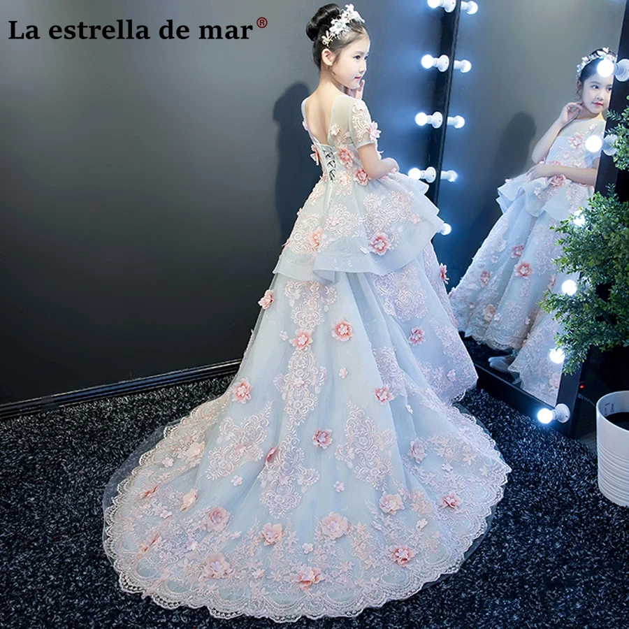 Vestidos de comunion кружева 1/2 рукава со шлейфом цвет небесно-синий цветок платья для девочек для Свадьбы Роскошные праздничное платье для девочек