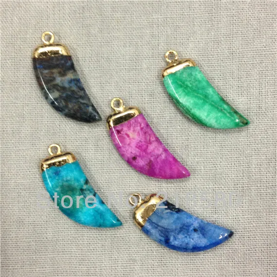 

SP-005 Mix Color Agates Horen Tusk Pendant Stone Charm d in Gold