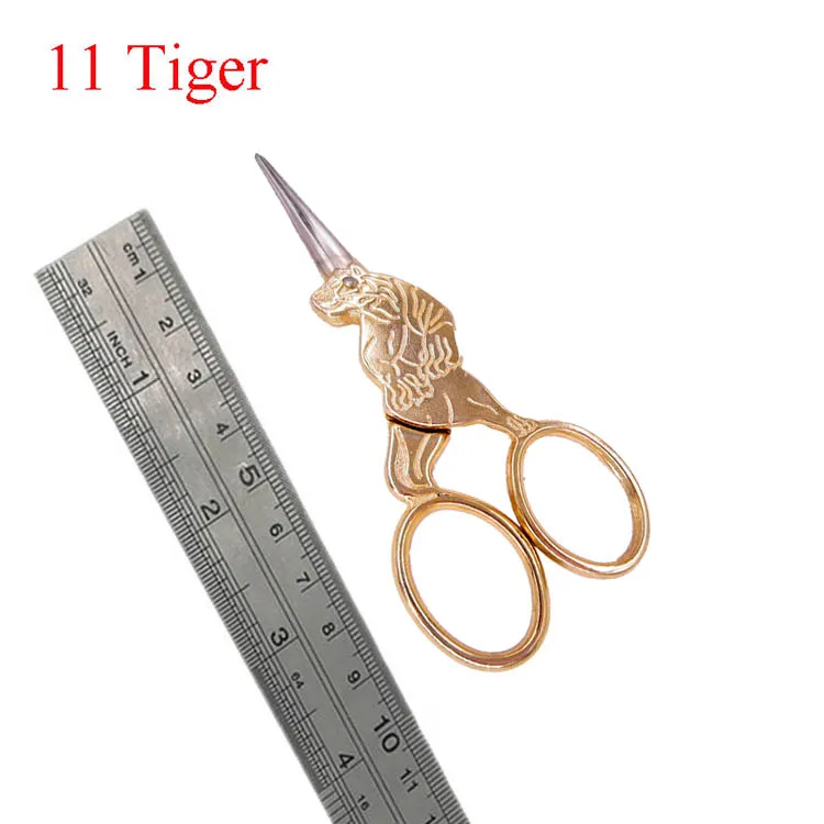 Cute cross stitch dragon rabbit animal Vintage Tailor scissor handicraft Antique Fine Sewing DIY Household Fabric cut trim shear - Цвет: Tiger