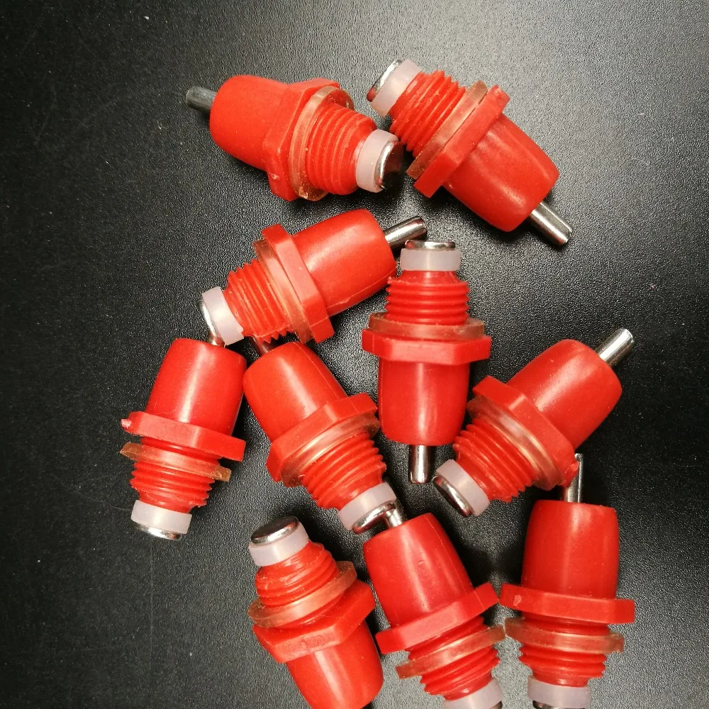 Птицеводческое оборудование для птицеводства с красной пружиной и соском 20