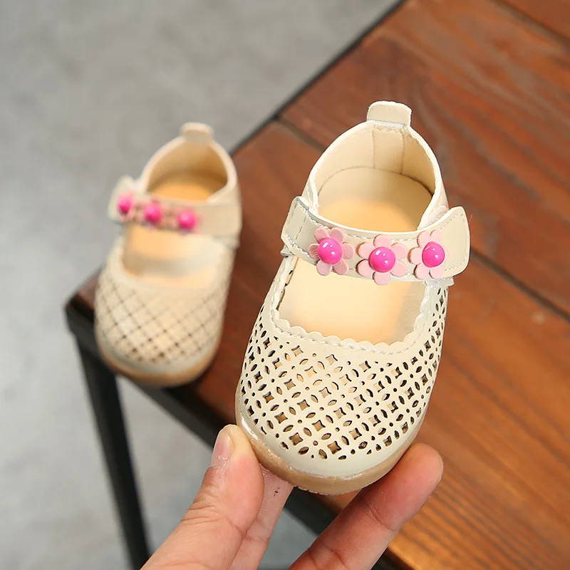 

Baby Girls Shoes Kids Toddler Sandals Hollow Flowers Shoes Girls Baby Sandals Children Summer Shoes Fashion Cut-Out Baby Shoes
