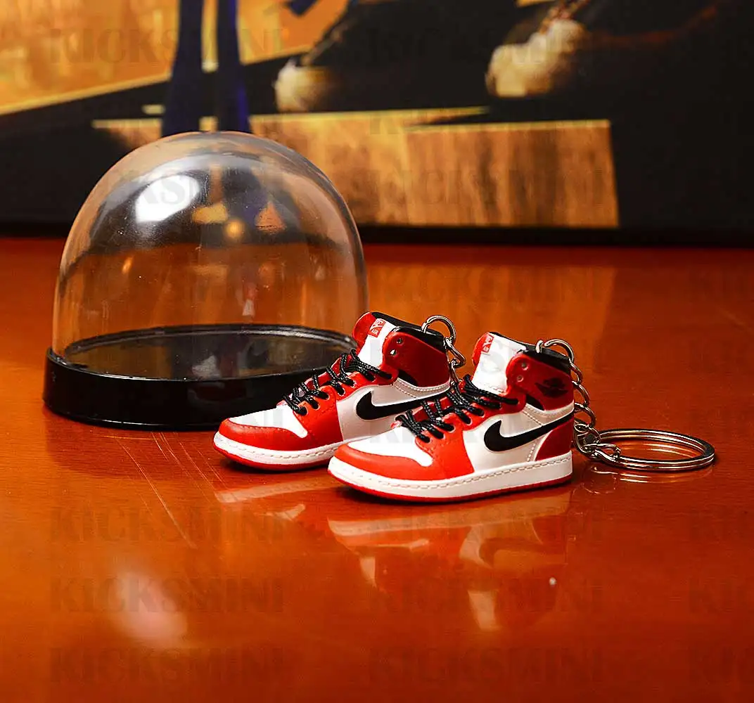 Air Jordan 1 OG CHICAGO брелок в виде кроссовка подвеска 3d мини-брелок на цепочке стерео Баскетбольная обувь модель автомобиля пара кукла аксессуары