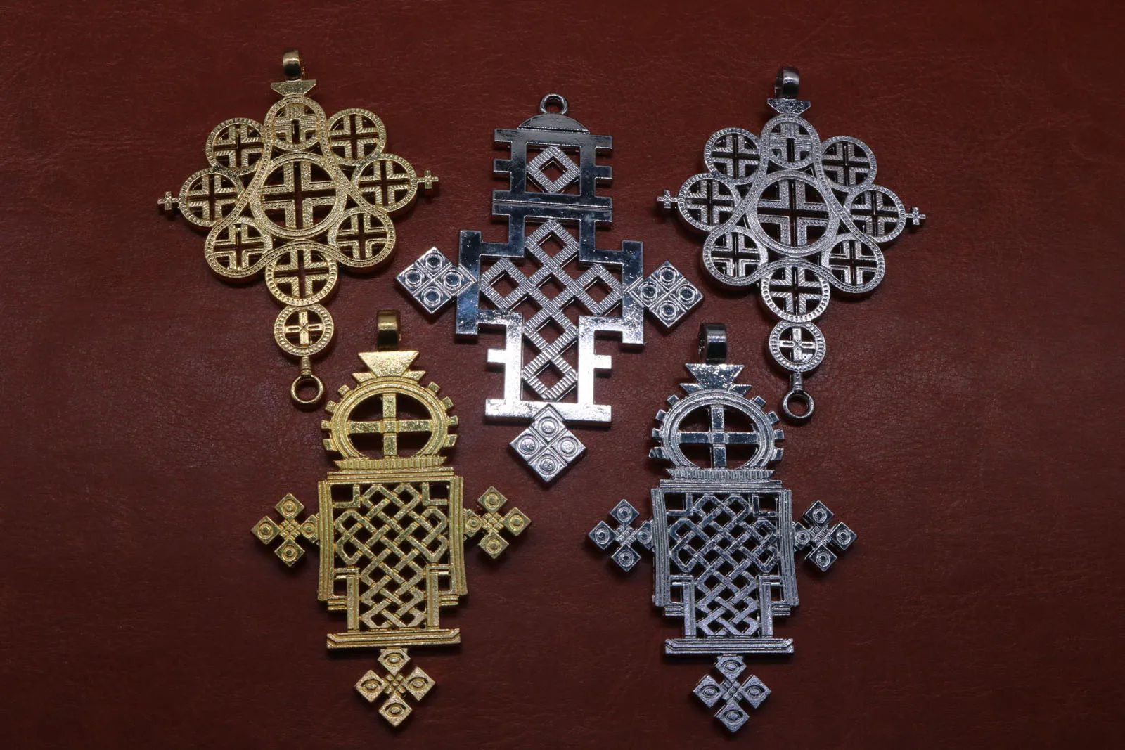 Религиозный крест оптовая продажа 5 шт. цинковый сплав белый K кросс аксессуары