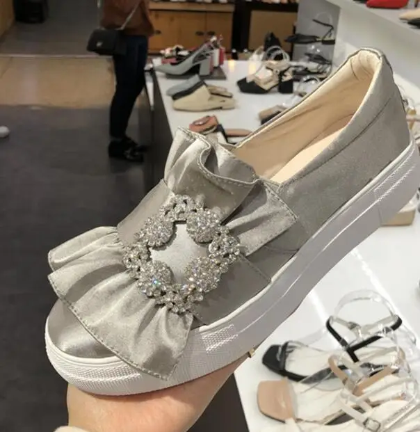 Carpaton/женские лоферы в Корейском стиле с круглым носком украшенные кристаллами и
