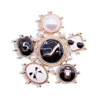 fashion number 5 luxury brand designer lapel pins brooches broche jewelry for women clothing sweater dress