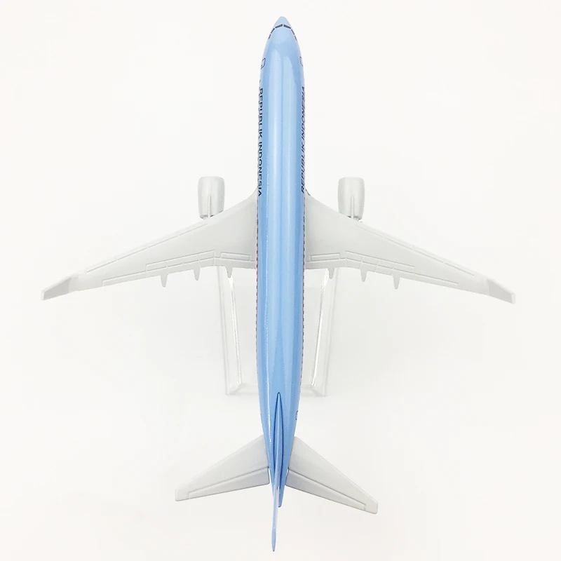 16 см Индонезия авиакомпаний B737 модель самолета Республика авиационные модели