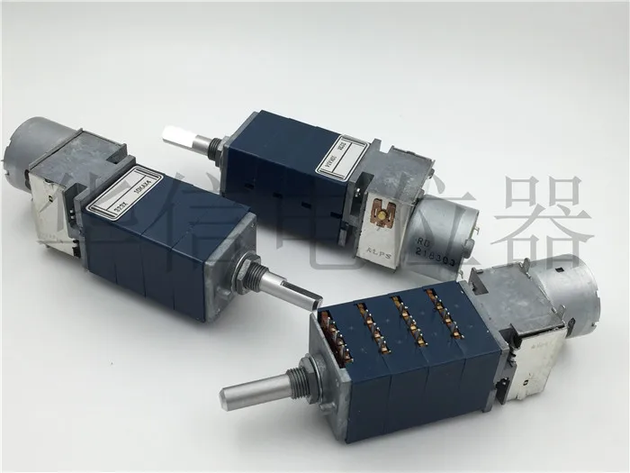 

[VK] Japan ALPS RK27 quadruple motor potentiometer 10KAX4 A10K import potentiometer switch