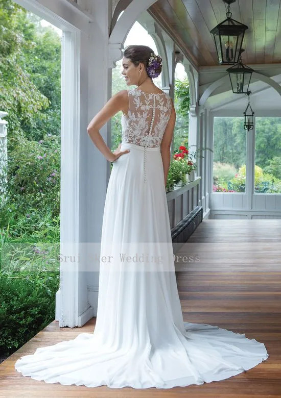 Шифоновое платье-трапеция с V-образным вырезом и бисером | Свадьбы торжества