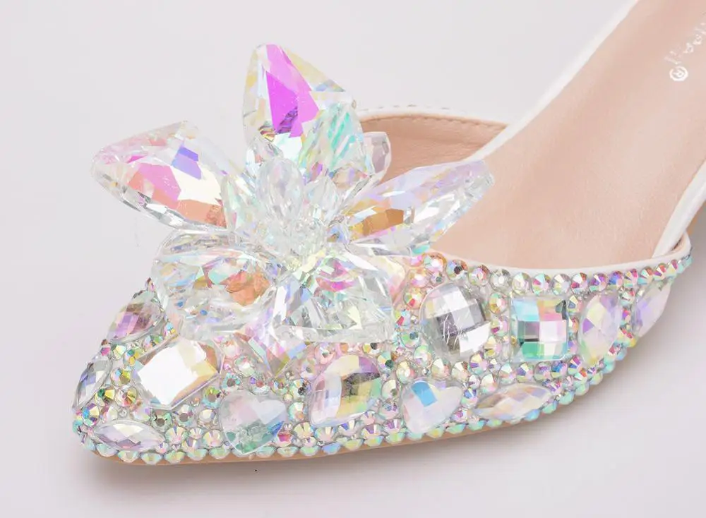2019 новый цвет стразы туфли на шпильке с острым носком Короткие низким каблуком