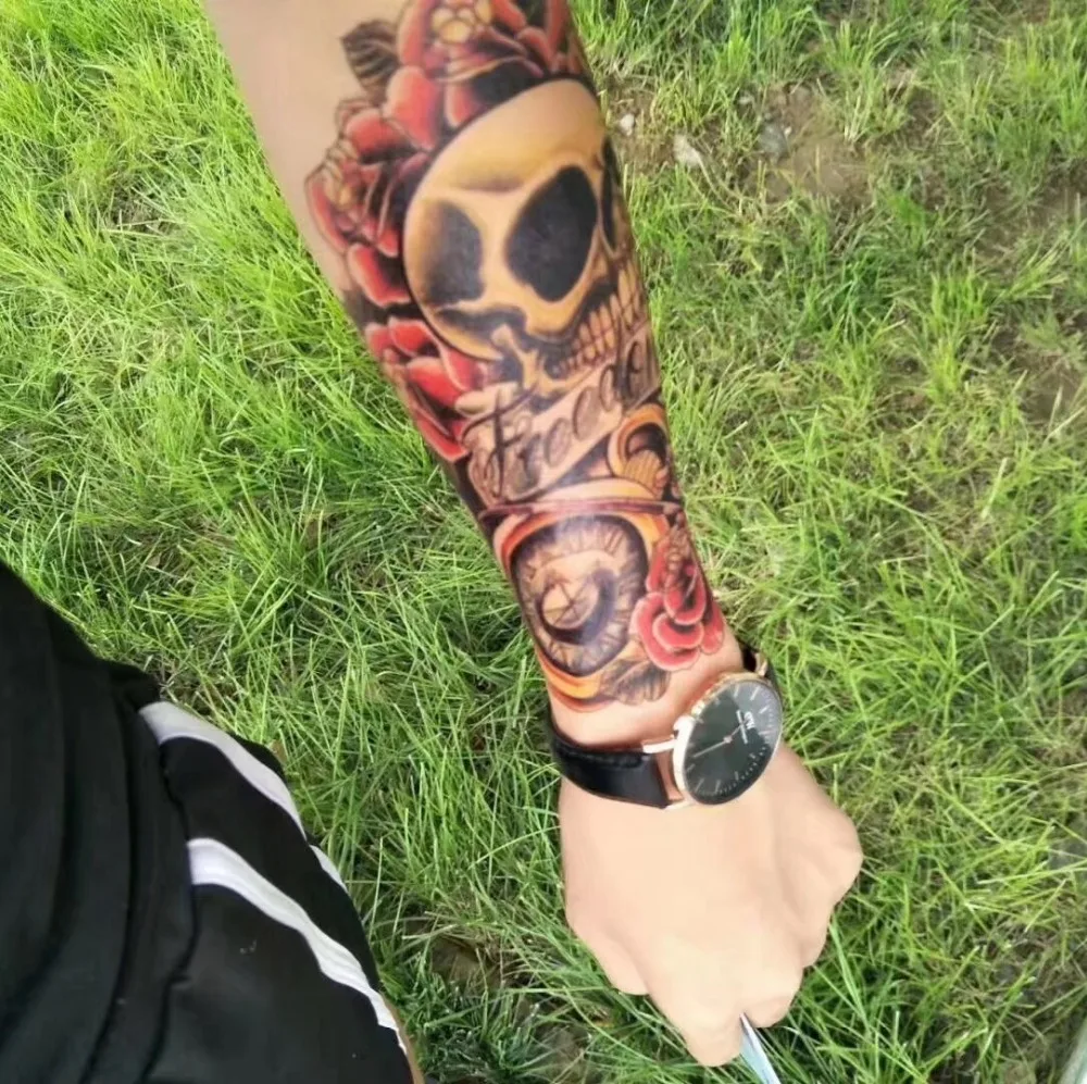 

Waterproof Temporary Tattoo Sticker skull clock rose tatto stickers flash tatoo fake tattoos for men women old school