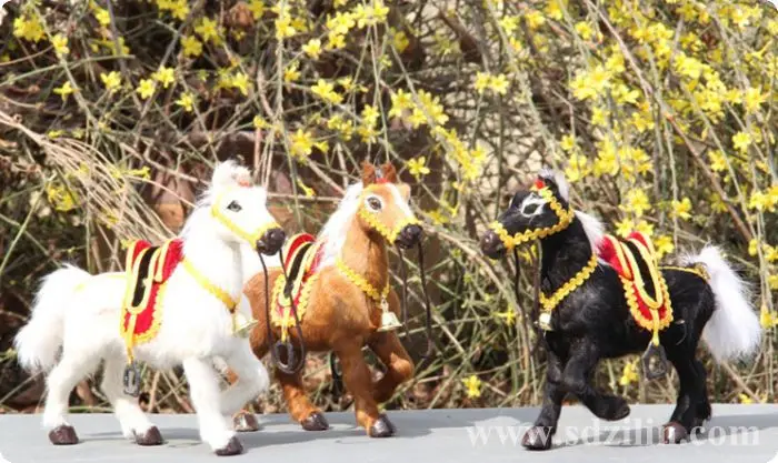 

Zilin Manufacturer / handmade craft/ mini horse toy horse decoration 22*8*20 cm
