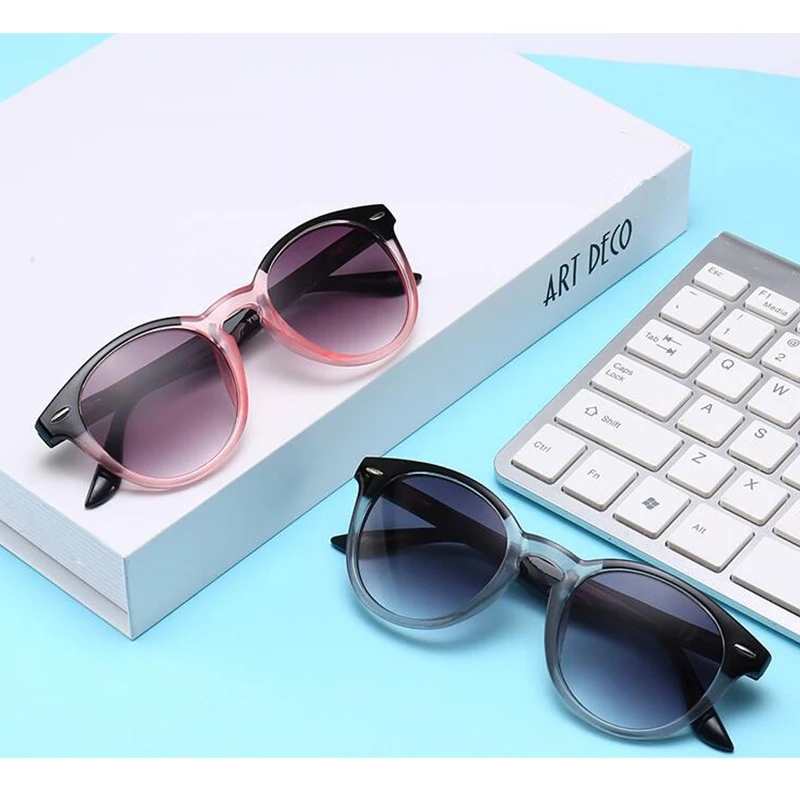 

Fashion Gradient Lens Reading Glasses Women Lightweight Elderly Sunglasses Men Summer Portable Prescription Glasses