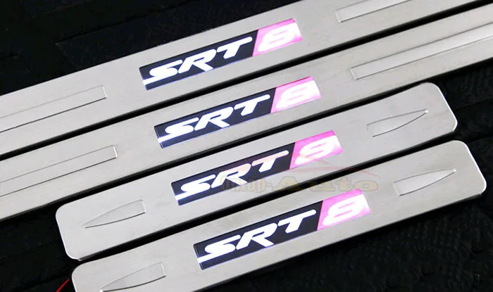 SRT8 стиль с подсветкой светодиодный порога Накладка гвардии протектор для Jeep Cherokee