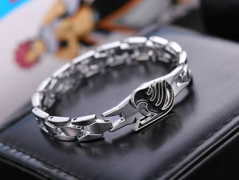 Хит продаж Аниме браслеты из сплава серебра Fairy Tail вращения косплей аксессуары